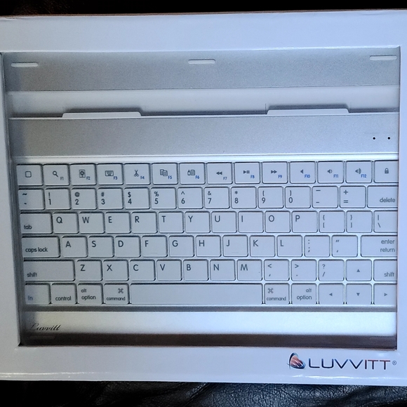 Luvvitt NEW wireless keyboard for i-pad white&silver - Picture 6 of 6